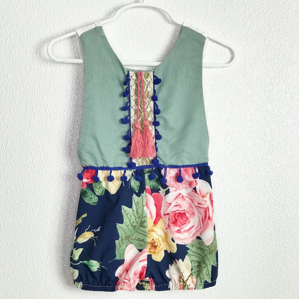 🌵Floral Romper Size 2-3
